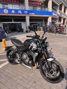 二手凯旋Trident 660