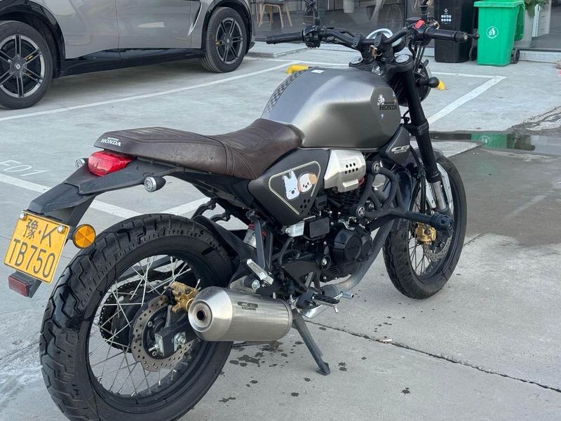 二手五羊本田鸷道 CB190SS