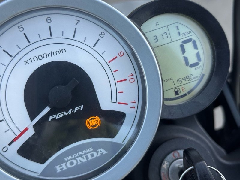 二手五羊本田鸷道 CB190SS