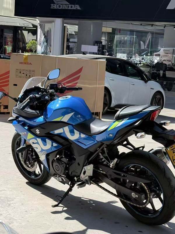 二手豪爵铃木GSX250R