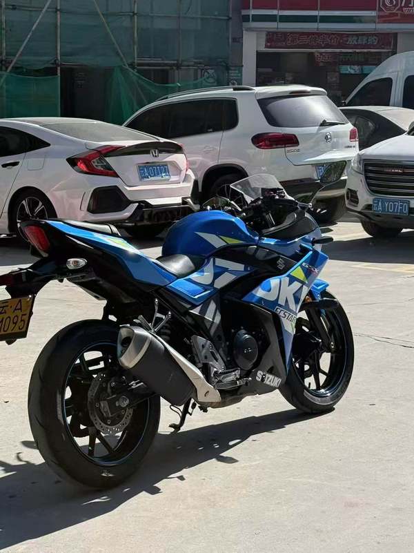 二手豪爵铃木GSX250R