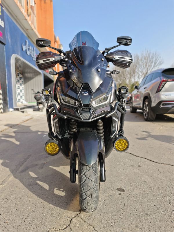 二手三阳哈士奇 Husky ADV150