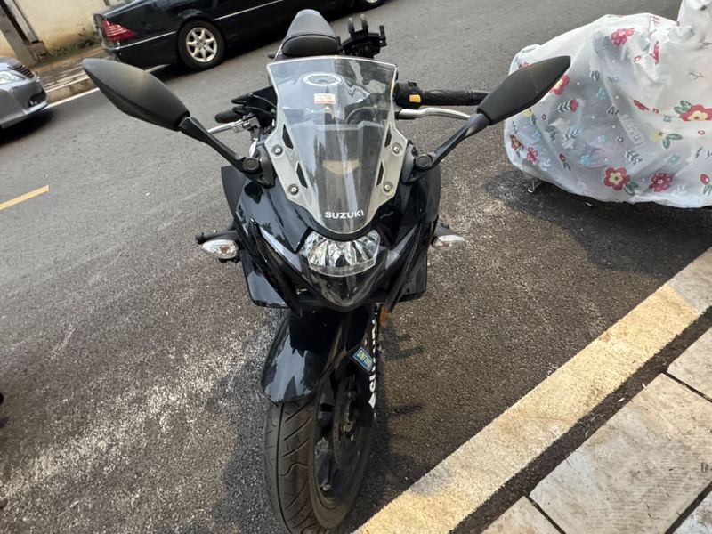 二手豪爵铃木GSX250R