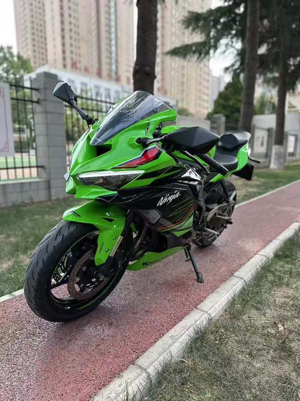 二手川崎ZX-4R
