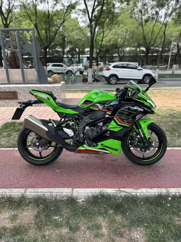 二手川崎ZX-4R