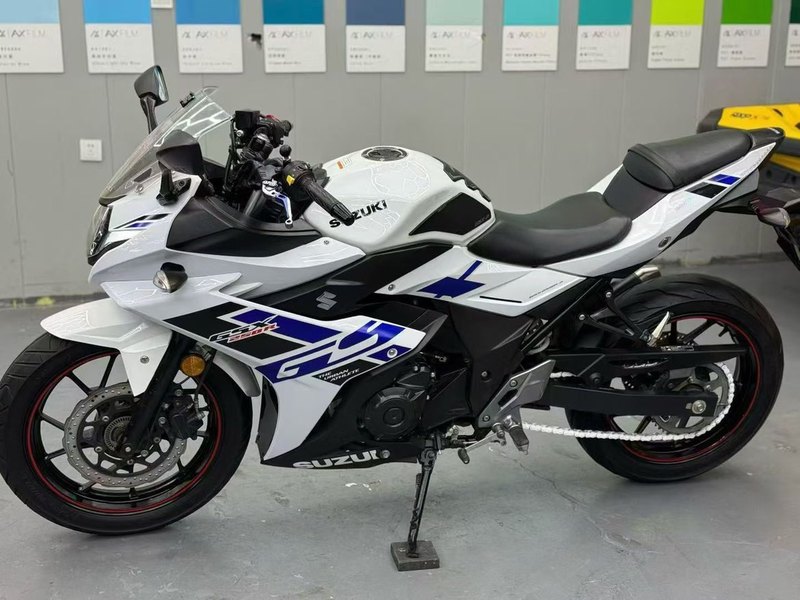 二手豪爵铃木GSX250R
