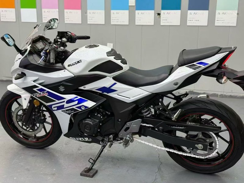 二手豪爵铃木GSX250R