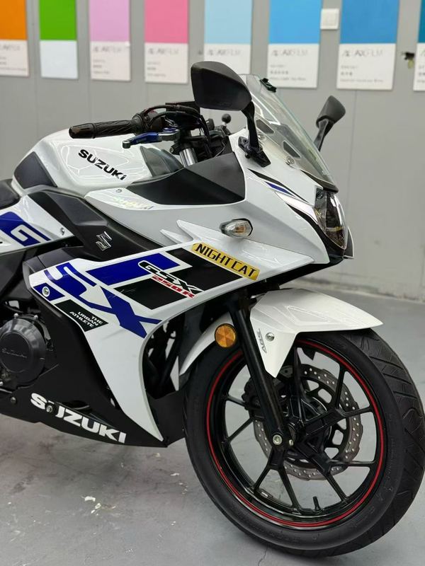 二手豪爵铃木GSX250R