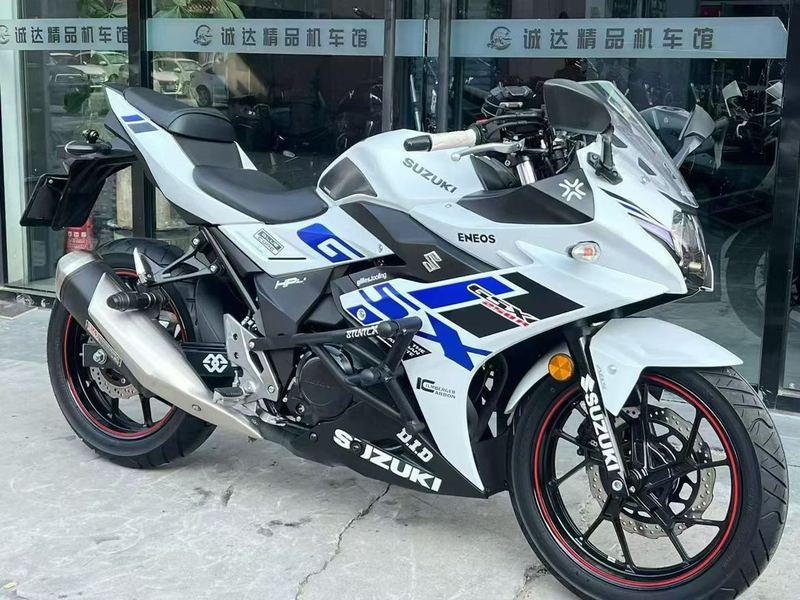 二手豪爵铃木GSX250R