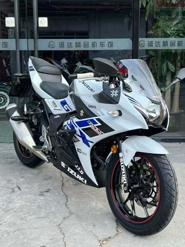 二手豪爵铃木GSX250R