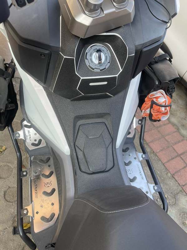 二手三阳哈士奇 Husky ADV300