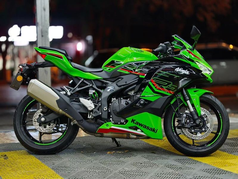 二手川崎ZX-4R