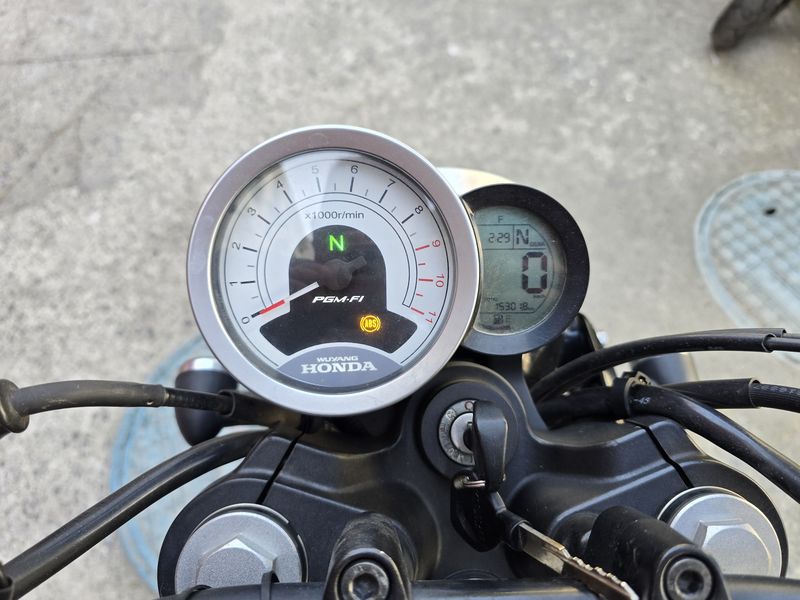 二手五羊本田鸷道 CB190SS