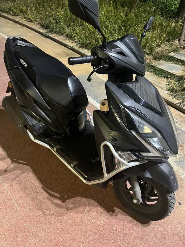 二手新大洲本田裂行 RX125Fi