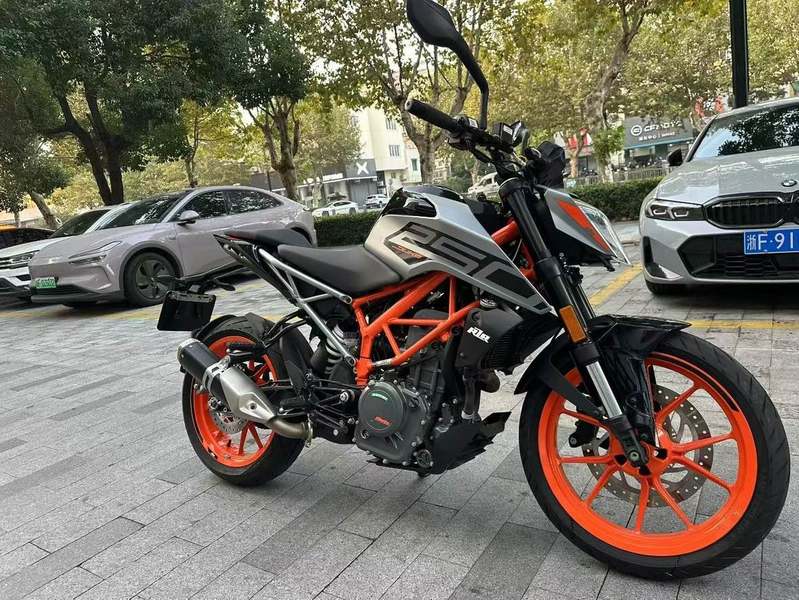 二手KTMR2R250 Duke