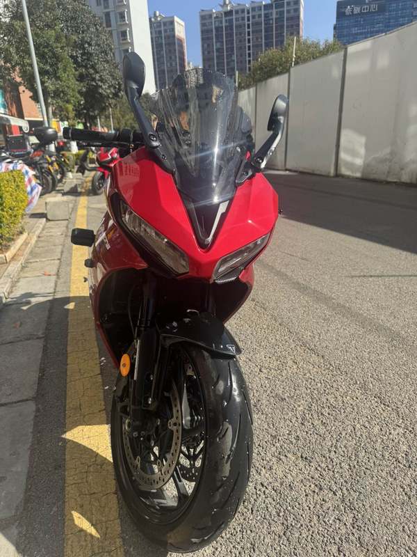 二手凯旋Daytona 660