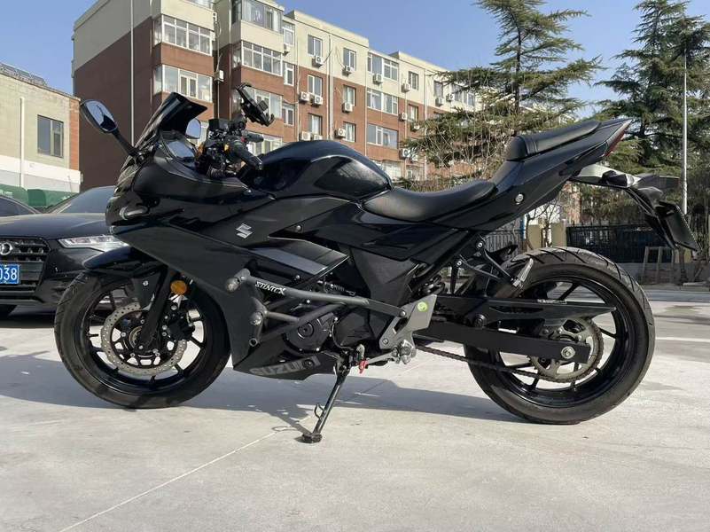 二手豪爵铃木GSX250R