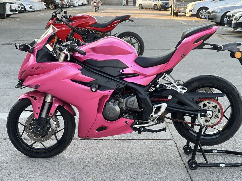 二手贝纳利龙卷风 Tornado 302R