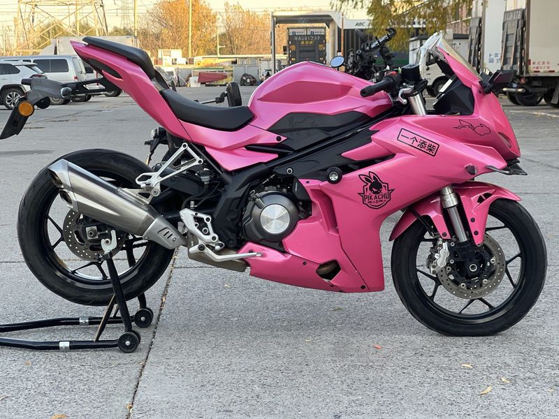 二手贝纳利龙卷风 Tornado 302R