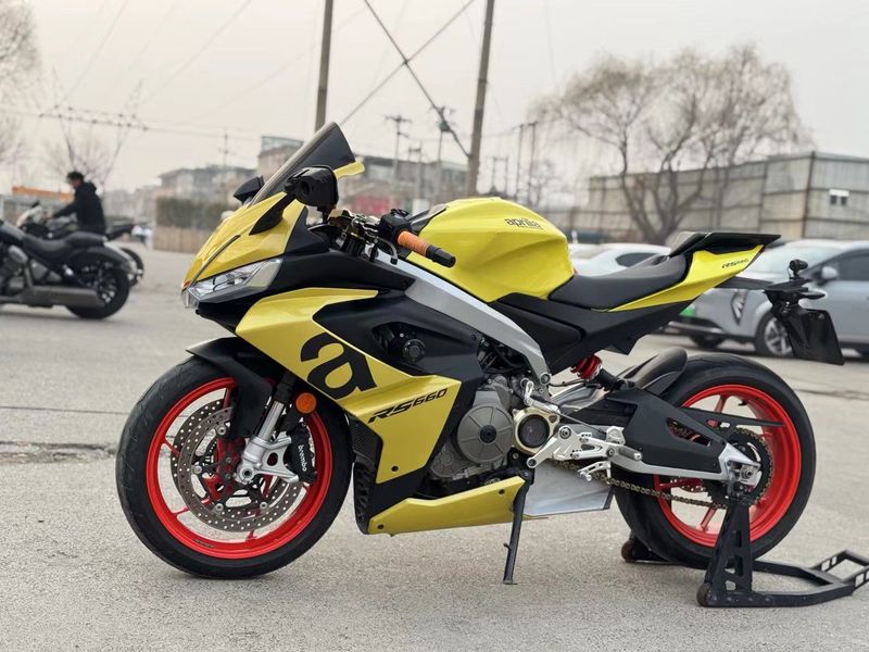 二手阿普利亚Tuono 660