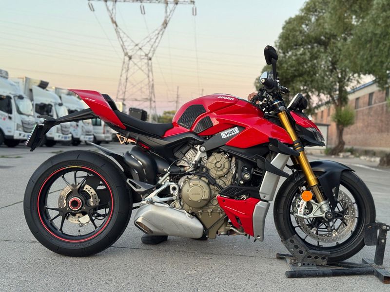 二手杜卡迪Street Fighter V4