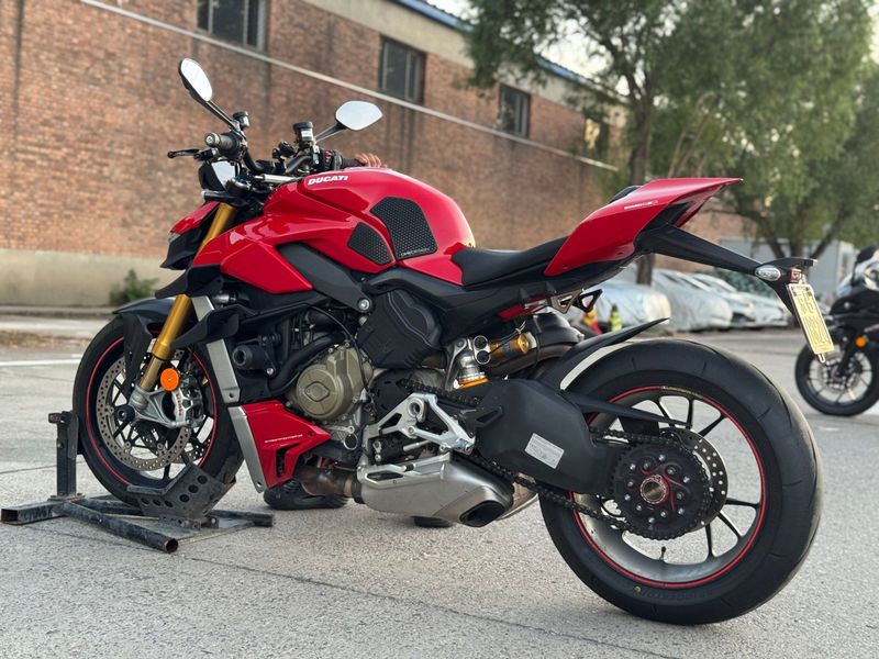 二手杜卡迪Street Fighter V4