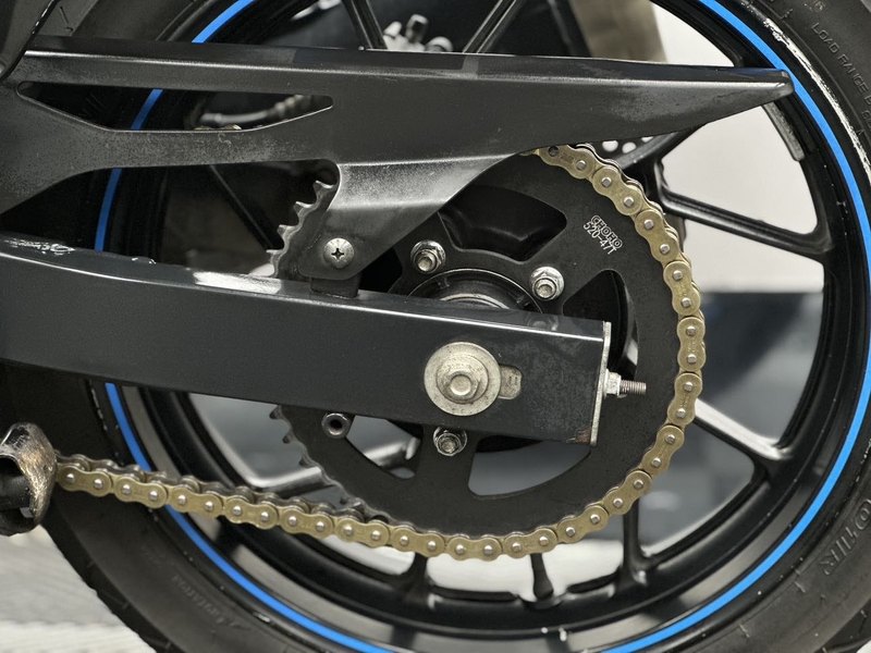 二手豪爵铃木DL250