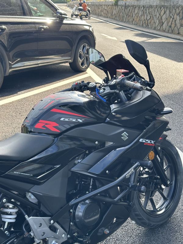 二手豪爵铃木GSX250R