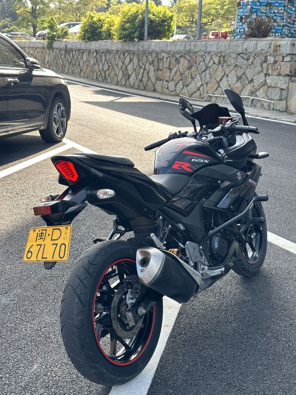 二手豪爵铃木GSX250R