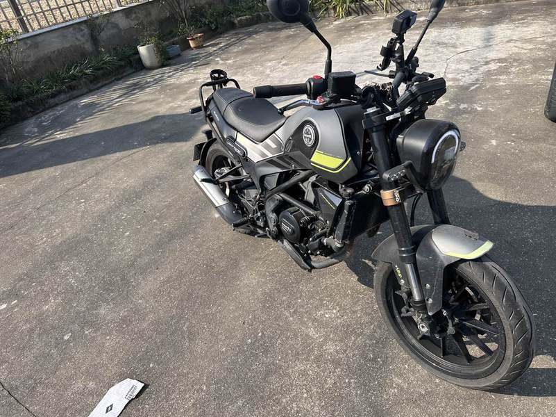 二手贝纳利幼狮 Leoncino 250