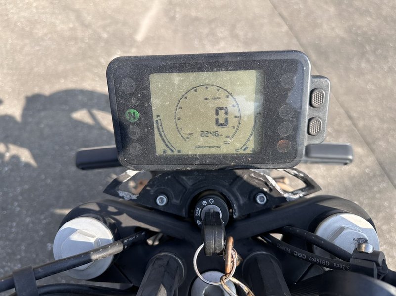 二手贝纳利幼狮 Leoncino 250