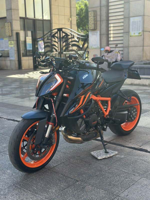 二手KTMR2R1290 Super Duke