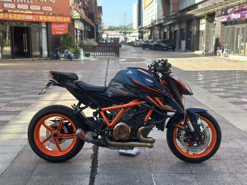 二手KTMR2R1290 Super Duke