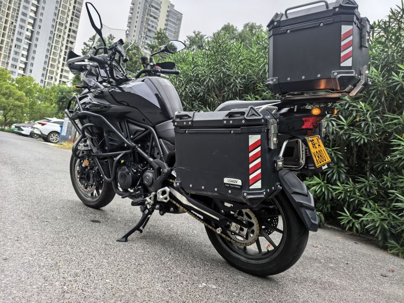 二手贝纳利金鹏 TRK502