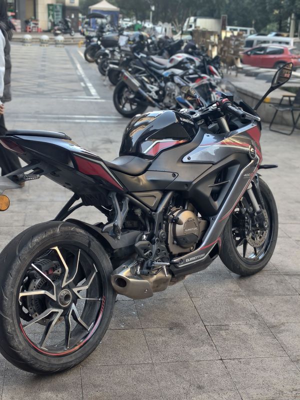 二手QJMOTOR赛400