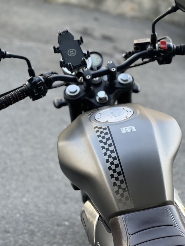 二手五羊本田鸷道 CB190SS