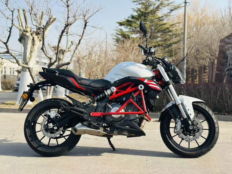 二手贝纳利蓝宝龙 BN302S