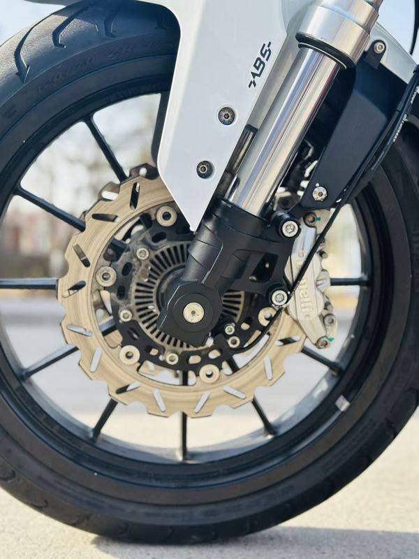 二手贝纳利蓝宝龙 BN302S