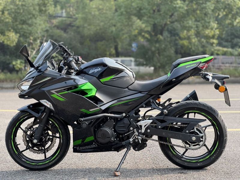 二手川崎Ninja 400