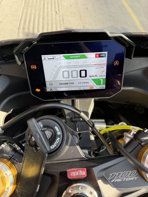 二手阿普利亚RSV4