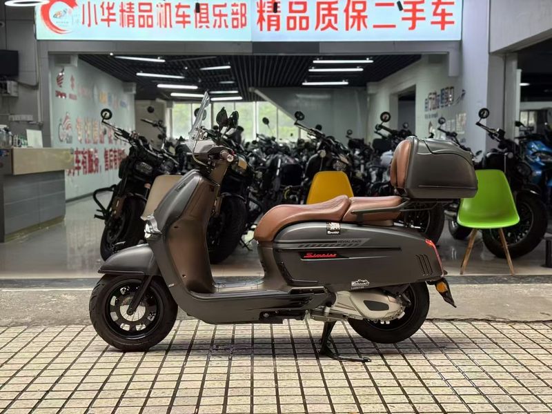 二手维多利亚Sixties 250Si