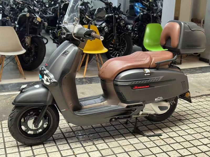 二手维多利亚Sixties 250Si