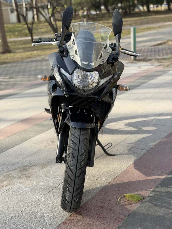 二手豪爵铃木GSX250R