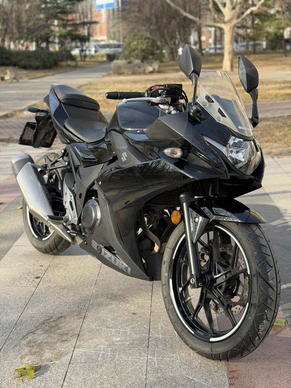 二手豪爵铃木GSX250R