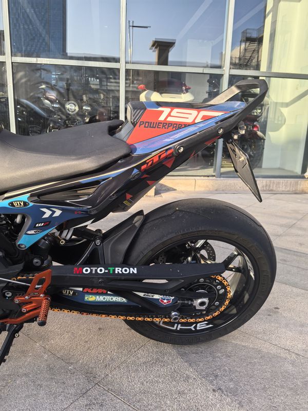 二手KTMR2R790 Duke
