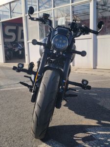 二手香帅金刚狼800S