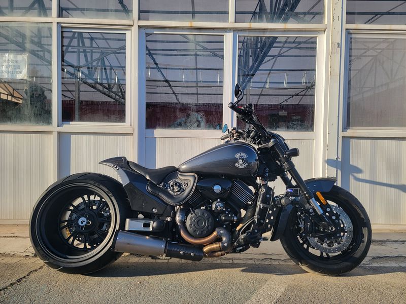 二手香帅金刚狼800S