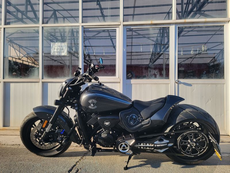 二手香帅金刚狼800S