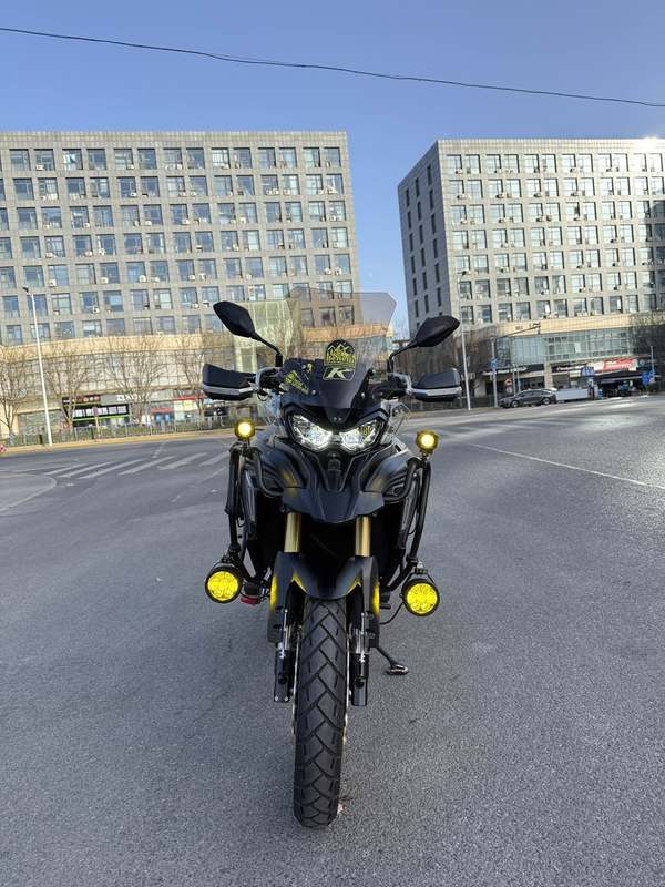 二手贝纳利TRK702