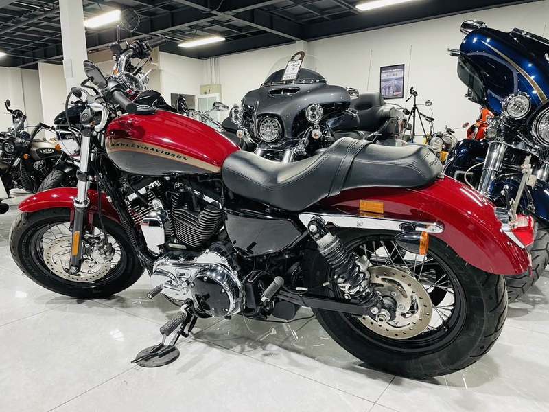 二手哈雷戴维森1200 Custom